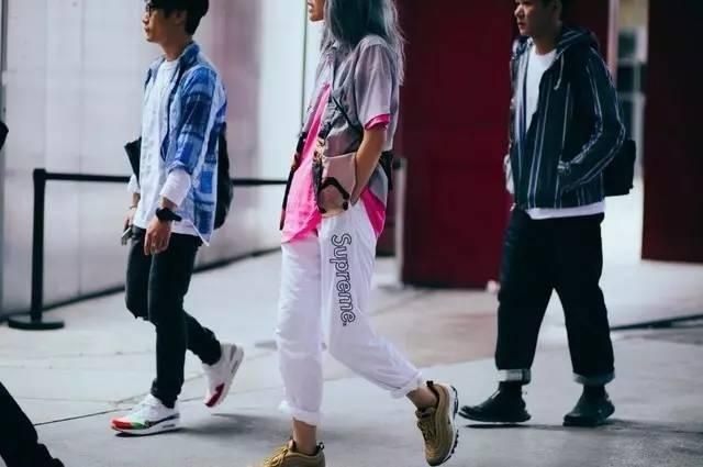 國內(nèi)男明星們，你們是不是對(duì)時(shí)裝周街拍有什么誤會(huì)？